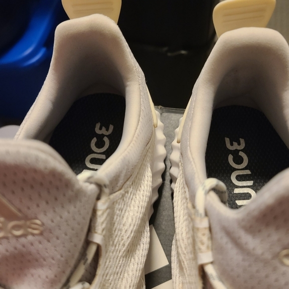 Adidas Alphabounce CR - Picture 3 of 7